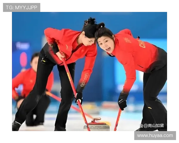中国冰壶女队遗憾败加拿大 目前战绩2胜4负